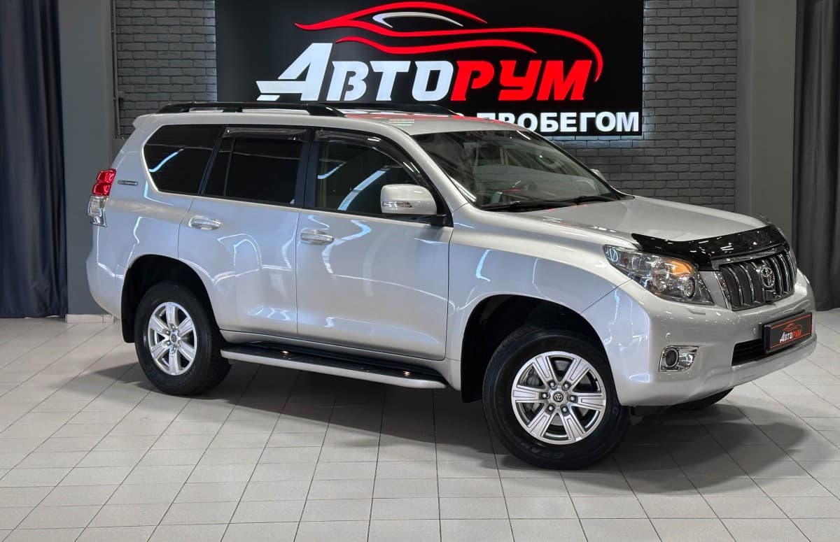 Toyota Land Cruiser 150 - 1